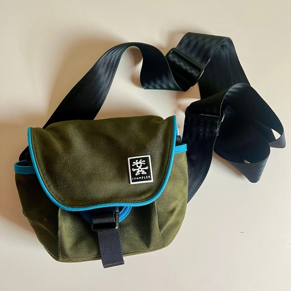 Crumpler Green Camera Bag - Picture 1 of 7